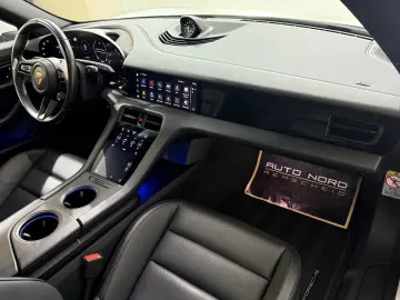 PORSCHE Taycan  Sport-Chrono Pano PDLS  79 2kWh Approved