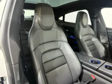 PORSCHE Taycan  Sport-Chrono Pano PDLS  79 2kWh Approved