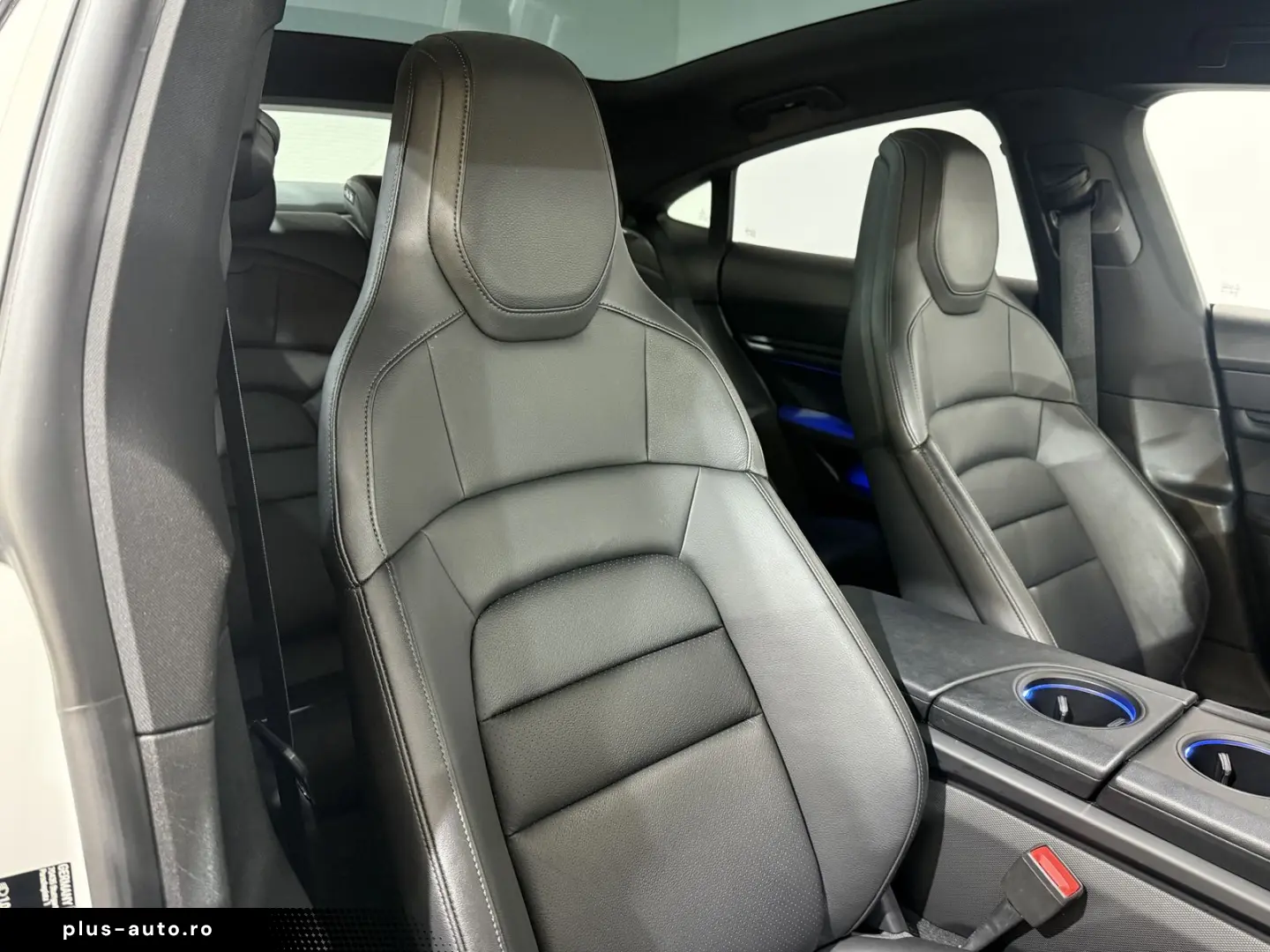 PORSCHE Taycan  Sport-Chrono Pano PDLS  79 2kWh Approved