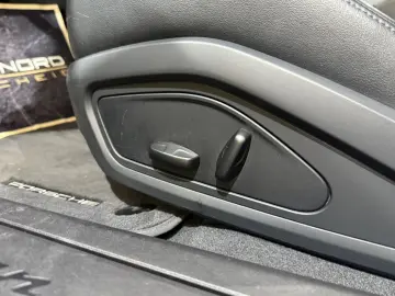 PORSCHE Taycan  Sport-Chrono Pano PDLS  79 2kWh Approved