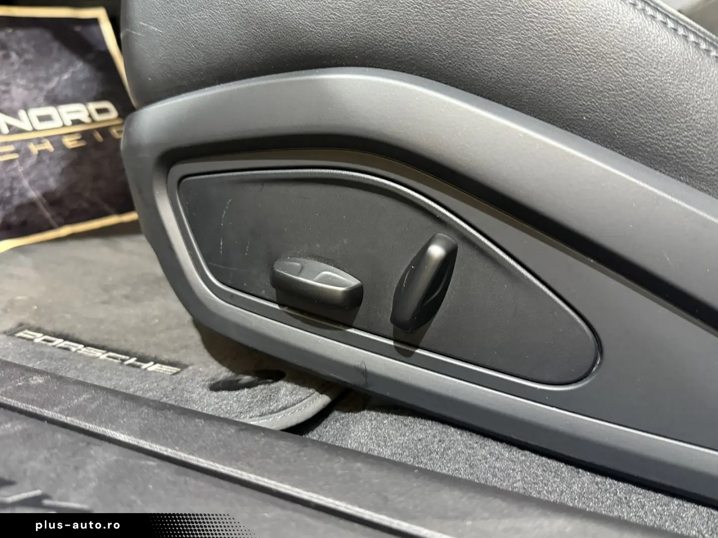 PORSCHE Taycan  Sport-Chrono Pano PDLS  79 2kWh Approved