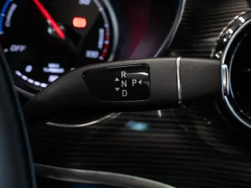 MERCEDES-BENZ EQV 300 lang AVANTGARDE PANO BURMESTER&hellip;