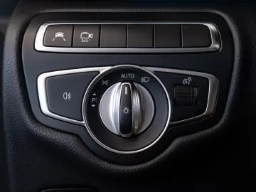 MERCEDES-BENZ EQV 300 lang AVANTGARDE PANO BURMESTER&hellip;