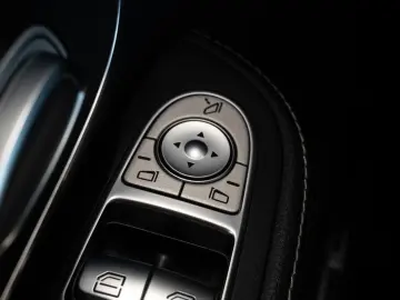 MERCEDES-BENZ EQV 300 lang AVANTGARDE PANO BURMESTER&hellip;