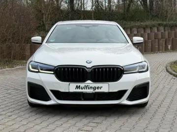 BMW 520d xDr.M Sport Laser ACC SurView 19  Fin.440 -