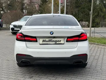 BMW 520d xDr.M Sport Laser ACC SurView 19  Fin.440 -