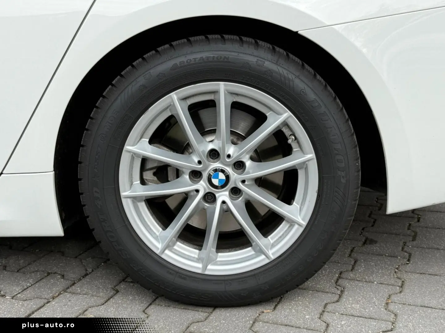 BMW 520d xDr.M Sport Laser ACC SurView 19  Fin.440 -