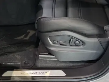 Porsche Cayenne SurroundView BOSE Luftfederung