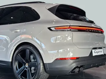 Porsche Cayenne SurroundView BOSE Luftfederung