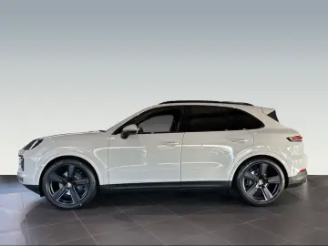 Porsche Cayenne SurroundView BOSE Luftfederung