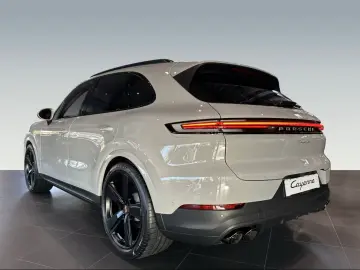 Porsche Cayenne SurroundView BOSE Luftfederung