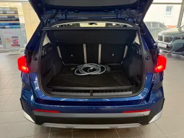 BMW X1 30e xD M Technic HaKa DAP HuD ParkPLUS Pano
