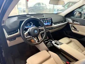 BMW X1 30e xD M Technic HaKa DAP HuD ParkPLUS Pano