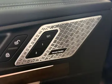 BMW X1 30e xD M Technic HaKa DAP HuD ParkPLUS Pano