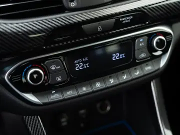 HYUNDAI i30 N Performance 2.0 TGDI LED NAVI KAMERA