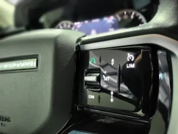 LAND ROVER Range Rover Velar R-Dynamic SE WERKSGAR 07 26