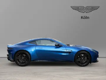 ASTON MARTIN Vantage Plasma Blue   Onyx Black