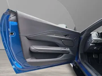 ASTON MARTIN Vantage Plasma Blue   Onyx Black