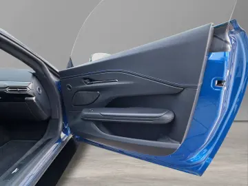 ASTON MARTIN Vantage Plasma Blue   Onyx Black