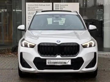 BMW X1 xDr.25e M Sport Pro ACC HUD SurView PanoD.19