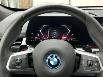 BMW X1 xDr.25e M Sport Pro ACC HUD SurView PanoD.19