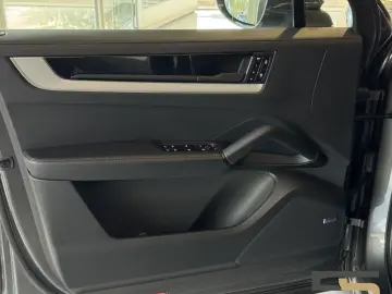 Porsche Cayenne E-Hybrid BOSE PANO HUD SOFT