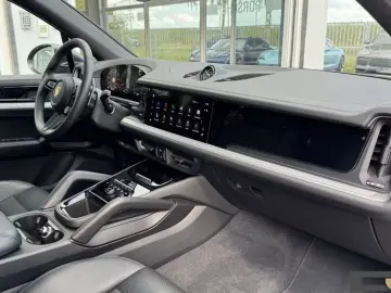 Porsche Cayenne E-Hybrid BOSE PANO HUD SOFT