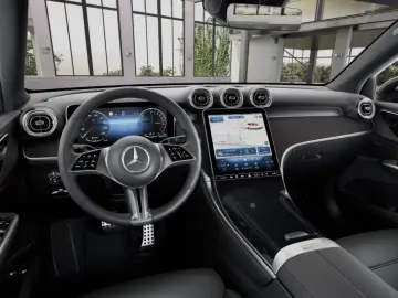 MERCEDES-BENZ GLC 300 e 4M Coupé Pano Leder FAP  Dig…