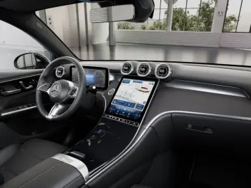 MERCEDES-BENZ GLC 300 e 4M Coupé Pano Leder FAP  Dig…