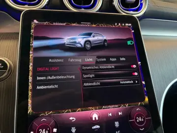 MERCEDES-BENZ GLC 300 de 4M Coupé AMG Night Pano DIS…