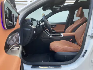 MERCEDES-BENZ C 300 e 4Matic AMG Line Panorama-360 Head-up