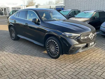 MERCEDES-BENZ GLC 300 de 4M Coupe AMG Pano Head Up M…