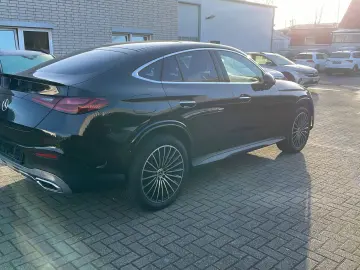 MERCEDES-BENZ GLC 300 de 4M Coupe AMG Pano Head Up M…