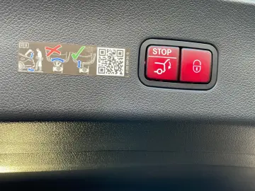 MERCEDES-BENZ GLC 300 de 4M Coupe AMG Pano Head Up M…