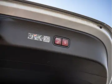 MERCEDES-BENZ GLC 300 e 4M Coupé AMG Sport Advanced …