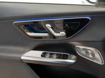 MERCEDES-BENZ GLC 300 de 4M Coupé AMG Sport Premium …