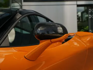 MCLAREN 750S   CF Exterior I CF Interior I Service Paket