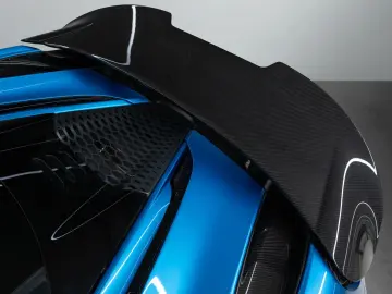 MCLAREN 750S   CF Racing Seats   360  Park Assist   Lift