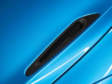 MCLAREN 750S   CF Racing Seats   360  Park Assist   Lift