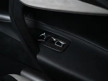 MCLAREN 750S   CF Racing Seats   360  Park Assist   Lift
