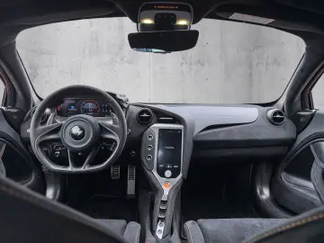 MCLAREN 750S Coupé Embar Orange  Track Brake  Lift