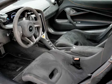 MCLAREN 750S Coupé Embar Orange  Track Brake  Lift