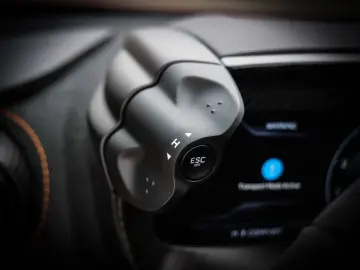 MCLAREN 750S Coupé Embar Orange  Track Brake  Lift