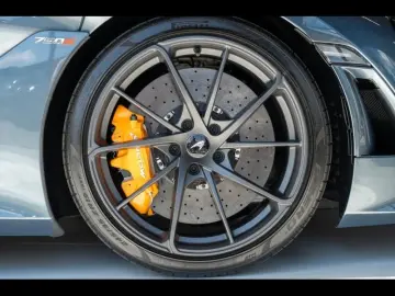 MCLAREN 750S Performance - 2 years of Warranty and Servi