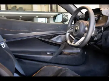 MCLAREN 750S Performance - 2 years of Warranty and Servi