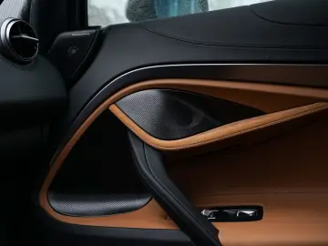 MCLAREN 750S Coupé I TechLux I B&W