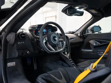 MCLAREN 750S MSO Midnight Black  Full PPF  Front Lift