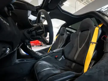 MCLAREN 750S MSO Midnight Black  Full PPF  Front Lift