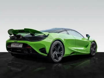 MCLAREN 750S Coupé   Mantis Green   Carbon Exterior