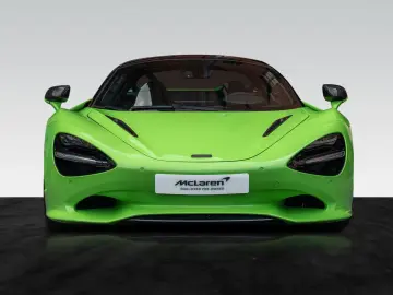 MCLAREN 750S Coupé   Mantis Green   Carbon Exterior